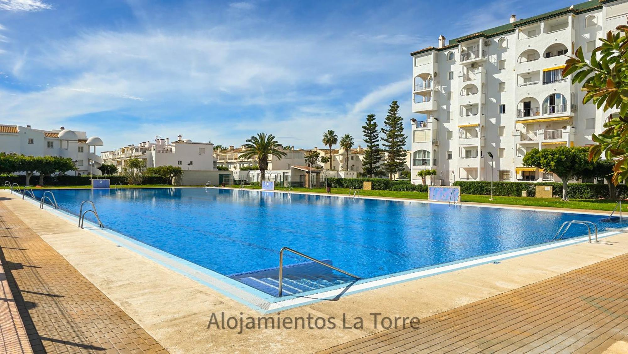 Laguna Beach Costasol - Alojamientos La Torre Torrox Buitenkant foto